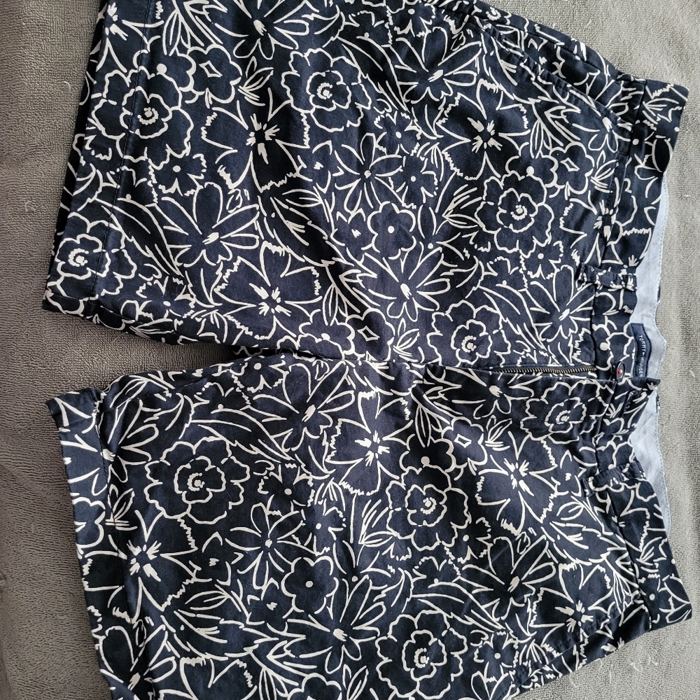 Tommy Hilfiger mens navy floral shorts